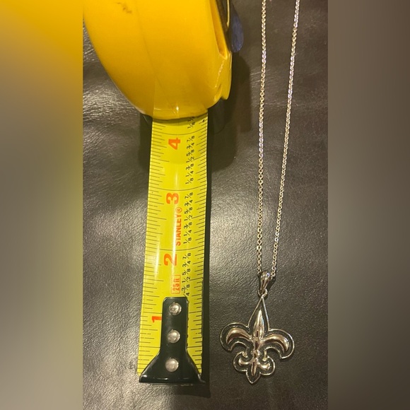 Fashion silver/black Fleur de Lis Necklace - Picture 7 of 8